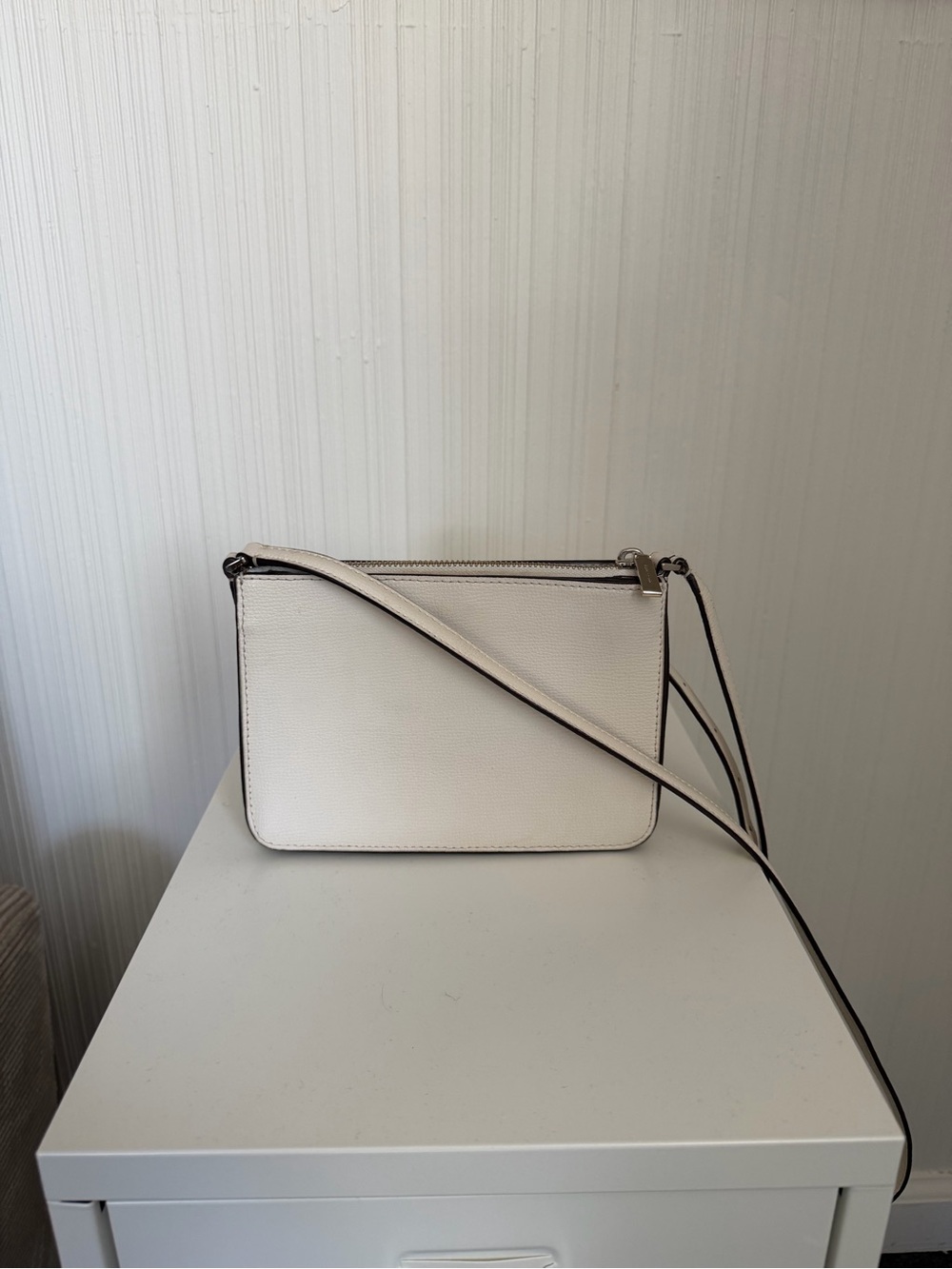 kate spade cream leather crossbody with adjustable strap - Picture 2 of 6